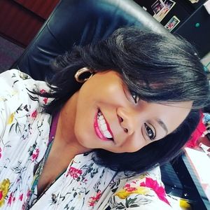 Meet your Posher, Whitney